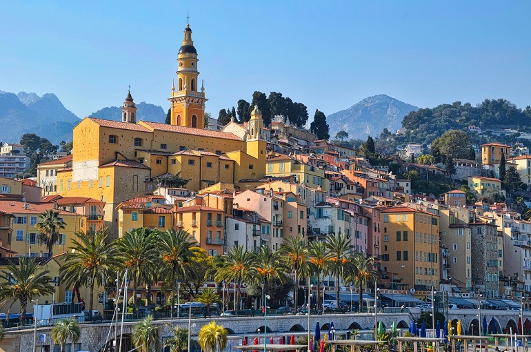 Menton (photo by Fabien from Pixabay)