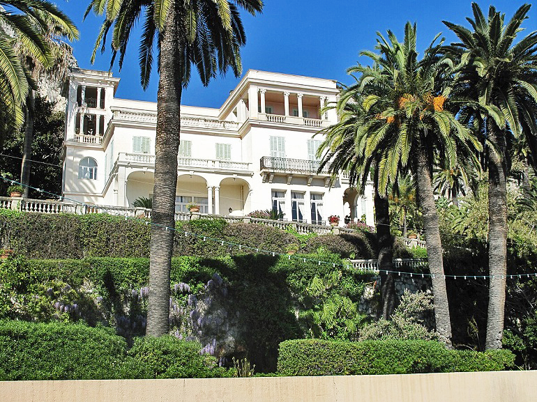 Gardens of Villa Maria Serena, Menton (photo by Tangopaso)