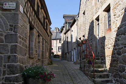 Moncontour, Brittany, France (photo by Clemensfranz - CC BY-SA 3.0)