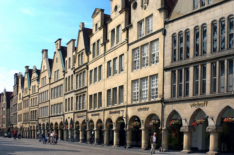 Prinzipalmarkt, Münster (photo by Rüdiger Wölk - CC BY-SA 2.0 DE)