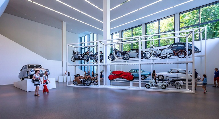 Pinakothek der Moderne, Munich (photo by GraphyArchy - CC BY-SA 4.0)