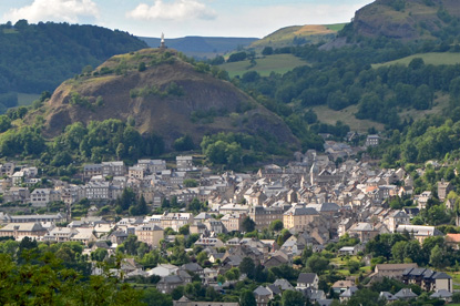 Murat, Auvergne (photo by Pline, modified by Maciamo - CC BY-SA 3.0)