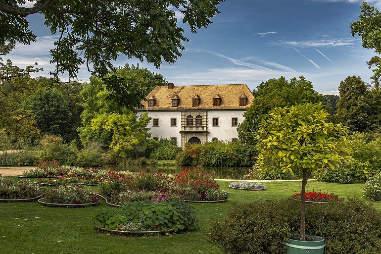The Altes Schloss (Old Castle) in Muskau Park (photo by Marek Śliwecki - CC BY-SA 4.0)