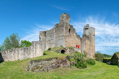 Najac Castle, Aveyron (photo by Krzysztof Golik - CC BY-SA 4.0)