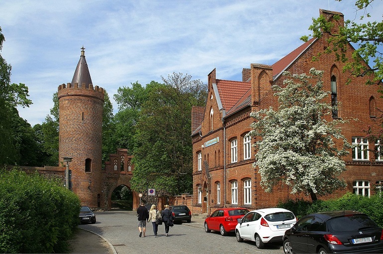 Fangelturm, Neubrandenburg (photo by Harald Meyer-Kirk from Pixabay)