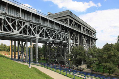 Niederfinow boat lift (© Annett Possenig - Fotolia.com)