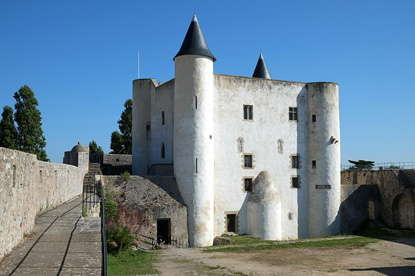 Noirmoutier Castle, Pays de la Loire, France (photo by Patrick Despoix - CC BY-SA 4.0)
