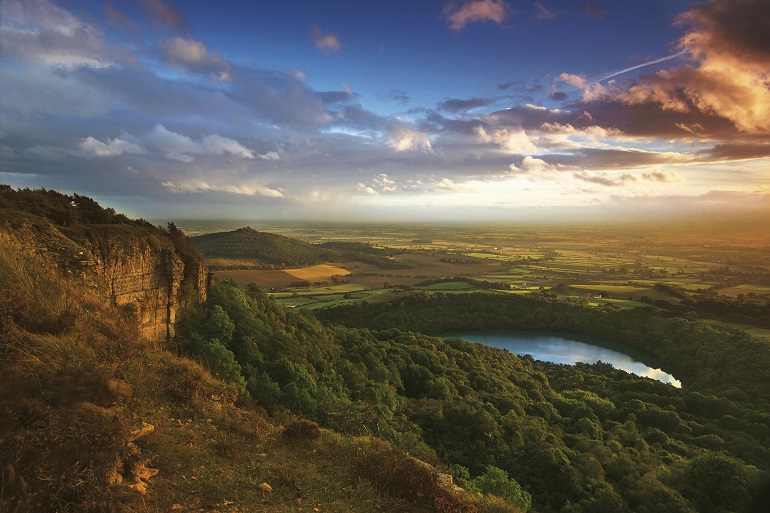 Sutton Bank, North York Moors National Park (photo by Welcome to Yorkshire - CC BY-SA 3.0)