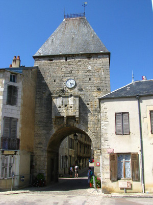 Porte Peinte, Noyers-sur-Serein, Burgundy (&copy; Claude Nissens - Fotolia.com)