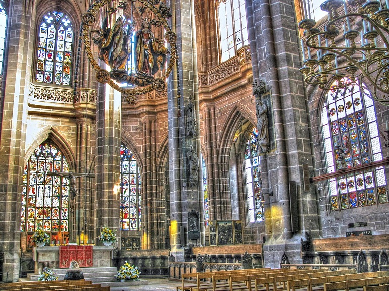 St. Lawrence's Church, Nuremberg (photo by Damir-zg - CC BY-SA 4.0)