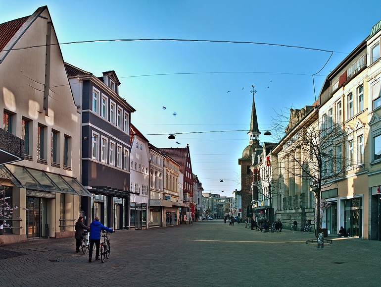 Lange Staße, Oldenburg (photo by Jacek Rużyczka - CC BY-SA 4.0)
