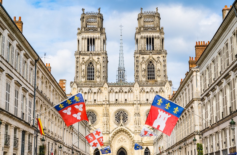 Cathedral of Orléans (© Photofires | Dreamstime.com)