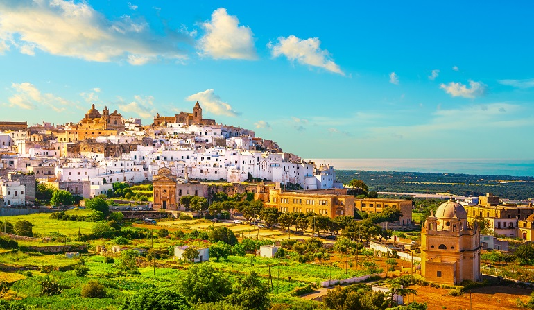 Ostuni, Apulia (© Stevanzz | Dreamstime.com)