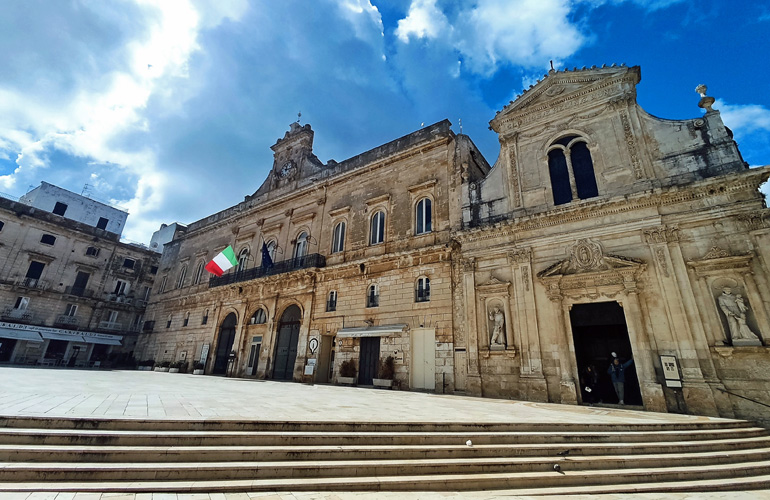 Town Hall on Piazza della Libertà in Ostuni (© Eupedia.com)