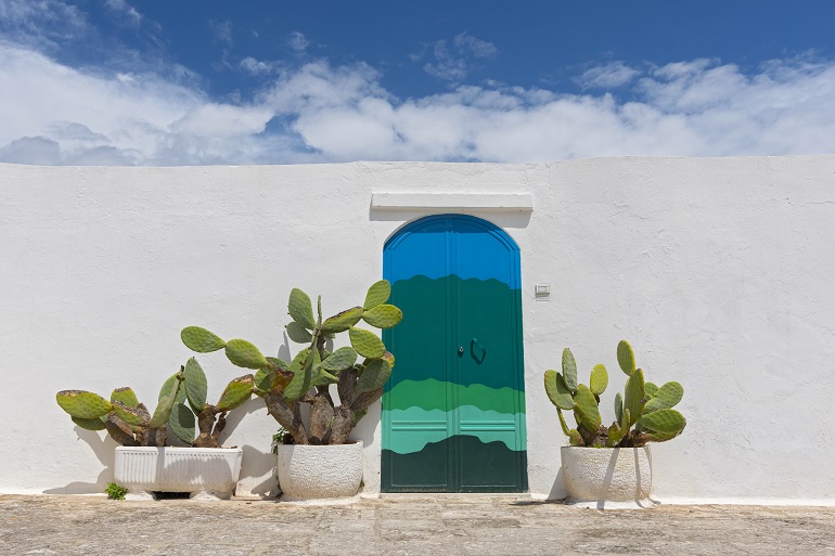 Ostuni's Famous Doorway (© Cezary Wojtkowski | Dreamstime.com)