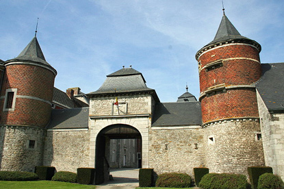 Castle of Oultremont (&copy; Jean-Pol GRANDMONT - CC BY-SA 3.0 Unported license.)