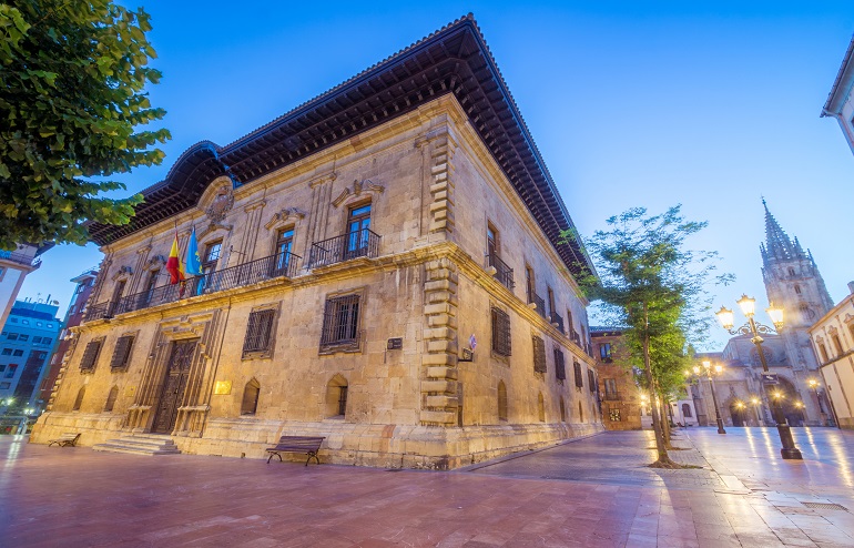 Camposagrado Palace, Oviedo (© Lucas Viani | Dreamstime.com)