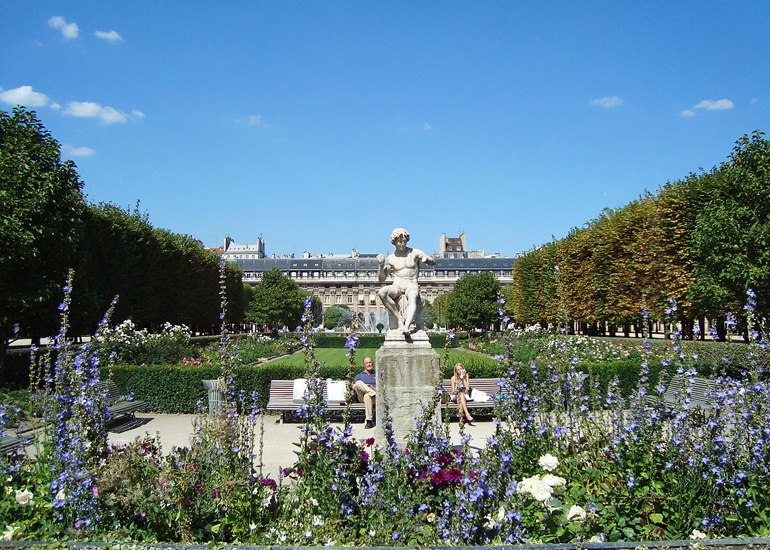 Gardens of the Palais-Royal, Paris (photo by LPLT - CC BY-SA 3.0)