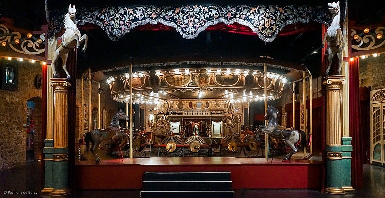 Musée des Arts Forains, Paris (photo by Pavillons de Bercy · Musée des Arts Forains - CC BY-SA 4.0)