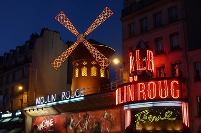 Moulin Rouge, Paris (photo by Hermann Traub from Pixabay)