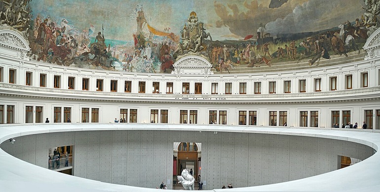 Pinault Collection inside the Bourse de Commerce in Paris (photo by Jean-Pierre Dalbéra - CC BY 2.0)