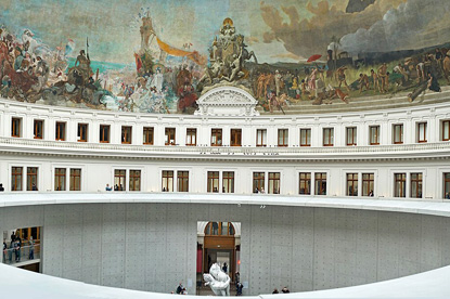 Pinault Collection inside the Bourse de Commerce in Paris (photo by Jean-Pierre Dalbéra - CC BY 2.0)