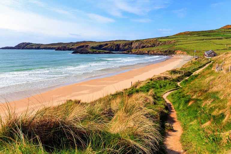 Whitesands Bay beach, Pembrokeshire Coast National Park (© Acceleratorhams | Dreamstime.com)