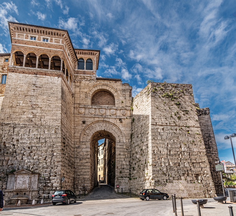 Etruscan Arch, Perugia (� Frank Bach | Dreamstime.com)