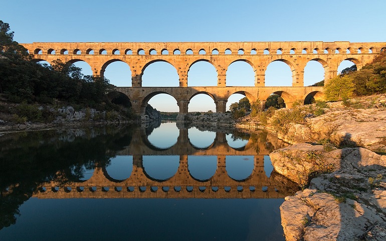 Pont du Gard (photo by Martin Kraft - CC BY-SA 3.0)