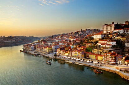 Porto (© neirfy - Fotolia.com) Porto (© neirfy - Fotolia.com)