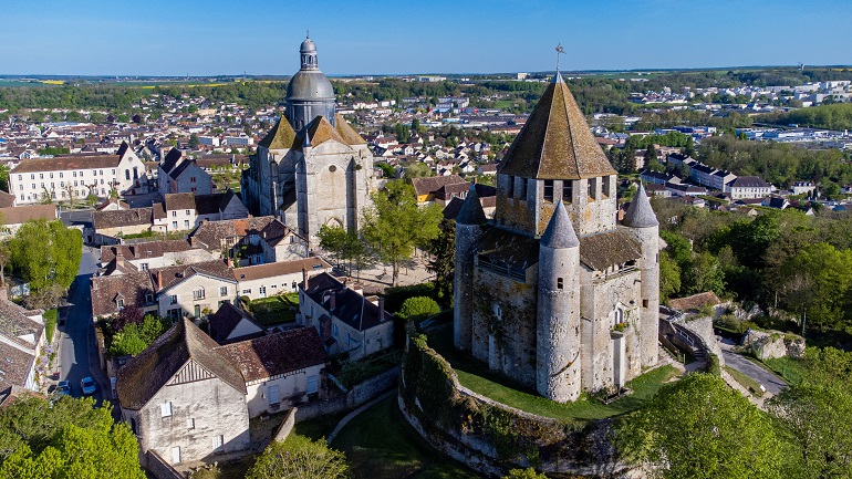 Aerial view of the Tour César, Provins (© Alexandre Rosa | Dreamstime.com)