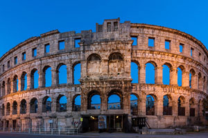 Pula amphitheatre (photo by Diego Delso - CC BY-SA 4.0)