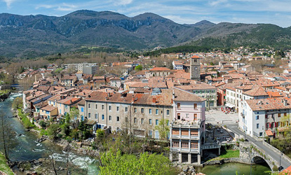 Quillan, Languedoc-Roussillon (photo by Krzysztof Golik - CC BY-SA 4.0)