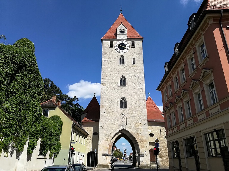 Ostentor, Regensburg (photo by H.Helmlechner - CC BY-SA 4.0)
