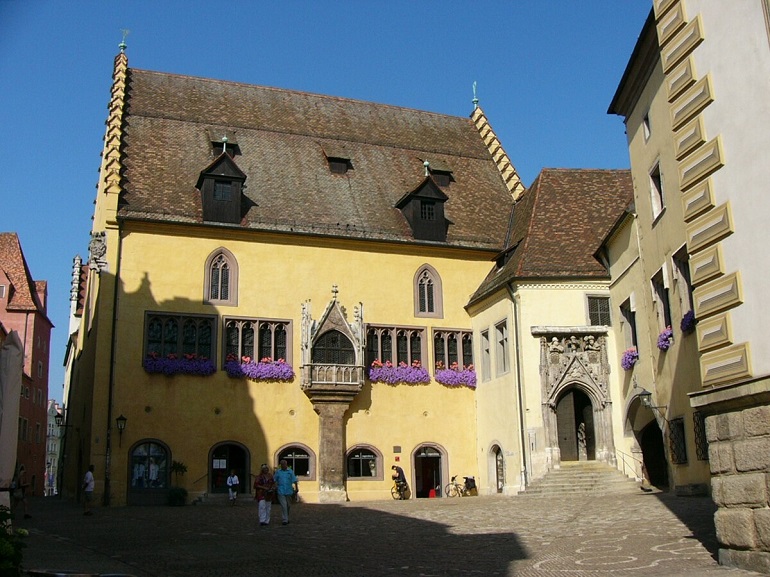 Old Town Hall, Regensburg (photo by PeterBraun74 - CC BY-SA 3.0)