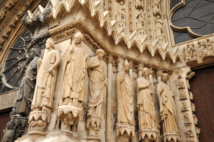Statues on the façade of the Cathedral of Reims (© Magdalena Jankowska / iStockphoto.com) Statues on the façade of the Cathedral of Reims (© Magdalena Jankowska / iStockphoto.com)