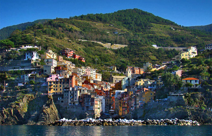 Riomaggiore, Liguria (photo by Tango7174, reworked by Eupedia.com - Creative Commons Attribution-Share Alike 3.0 Unported license)