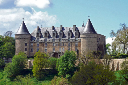Rochechouart Castle, Limousin (photo by MOSSOT - CC BY-SA 3.0)