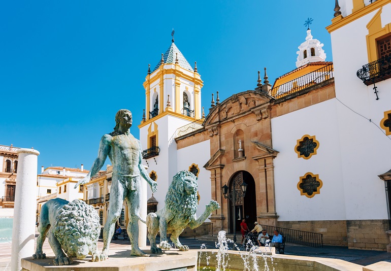 Plaza Del Socorro, Ronda (© Gbruev | Dreamstime.com)