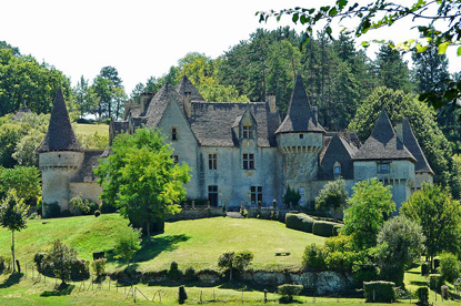 Saint-Amand-de-Coly, Aquitaine (photo by Père Igor - CC BY-SA 3.0)
