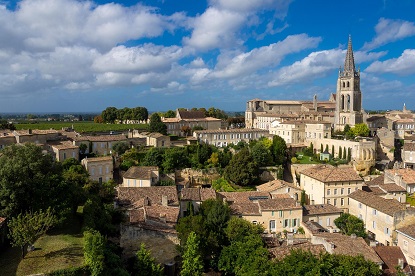 Saint-Emilion, Aquitaine (photo by Jordy Meow from Pixabay)