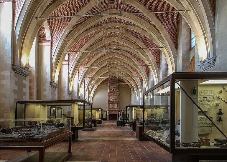 The Museum of National Archaeology, Château de Saint-Germain-en-Laye (photo by Lionel Allorge - CC BY-SA 3.0)