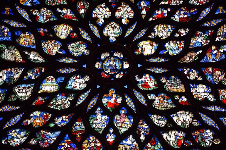 The Rose Window, Sainte-Chapelle, Paris (photo by RGY23 from Pixabay)