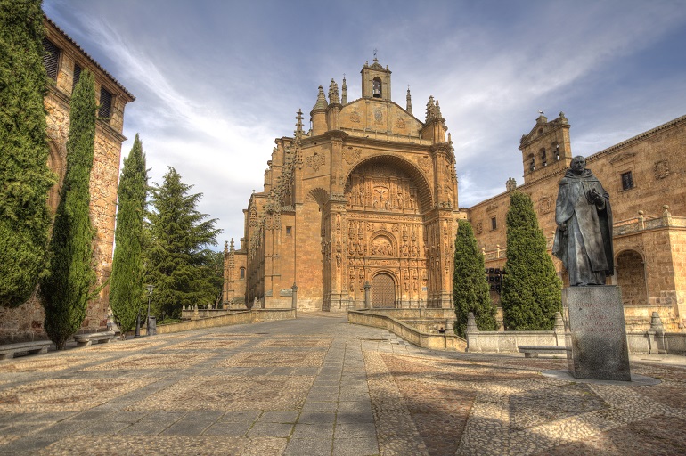 Convento de las Dueñas, Salamanca (© Jan Kranendonk | Dreamstime.com)
