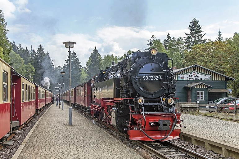 Steam locomotive at Schierke Railway station