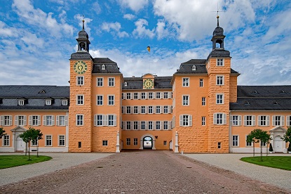 Schwetzingen Palace (photo by lapping from Pixabay)