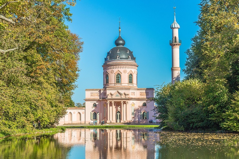 Red Mosque, Schwetzingen Palace (photo by Th G from Pixabay)