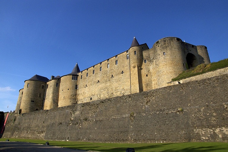 Sedan Castle (photo by Sébastien Ortega-Dubois - CC BY-SA 4.0)