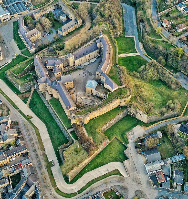Castle of Sedan (photo by Château fort de Sedan - CC BY-SA 4.0)