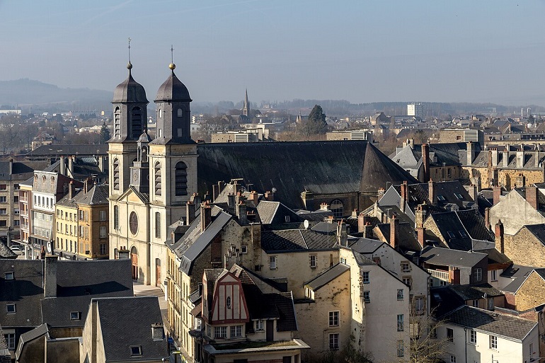 Old Town, Sedan (photo by Dietmar Rabich - CC BY-SA 4.0)